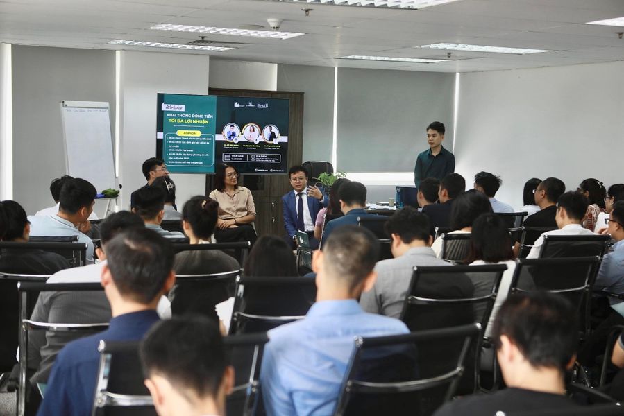 Học viên tham dự workshop của CFC Vietnam